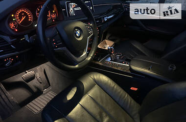 Позашляховик / Кросовер BMW X5 2015 в 