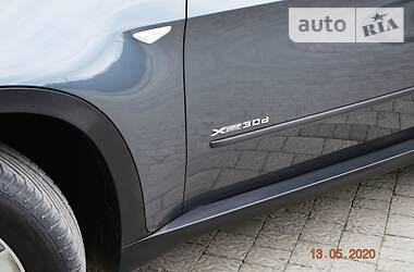 Позашляховик / Кросовер BMW X5 2011 в 
