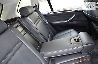 Позашляховик / Кросовер BMW X5 2011 в 