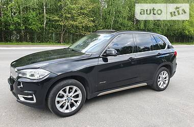 Позашляховик / Кросовер BMW X5 2014 в 