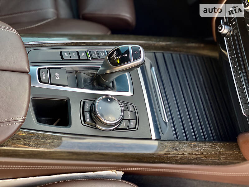 Позашляховик / Кросовер BMW X5 2015 в Києві