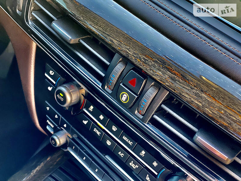Позашляховик / Кросовер BMW X5 2015 в Києві