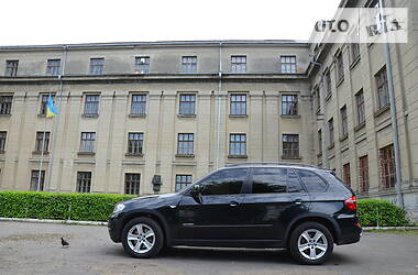 Позашляховик / Кросовер BMW X5 2012 в Чернівцях