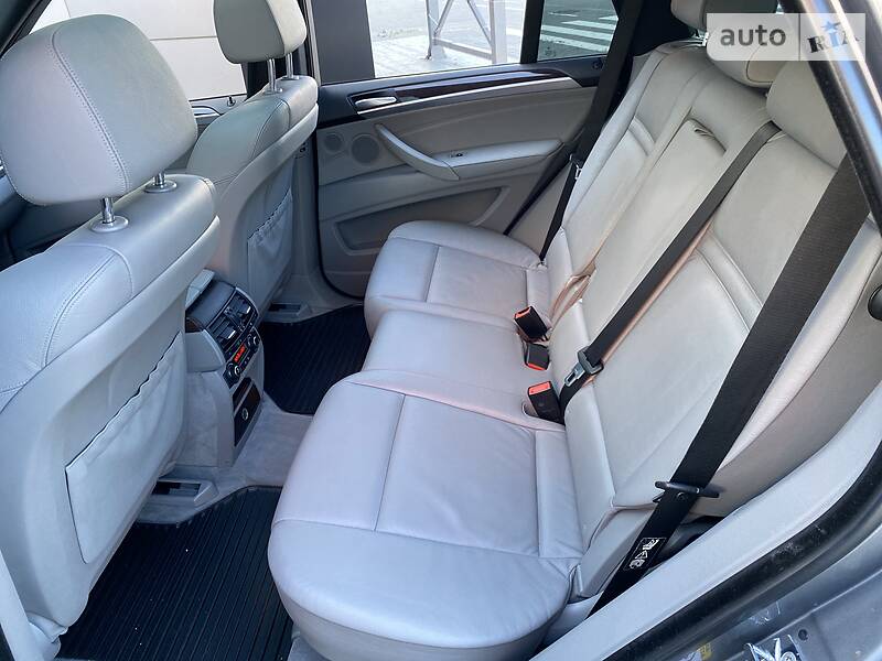 Позашляховик / Кросовер BMW X5 2008 в Києві