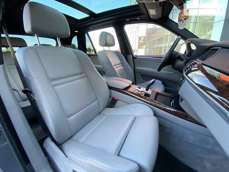 Позашляховик / Кросовер BMW X5 2008 в Києві