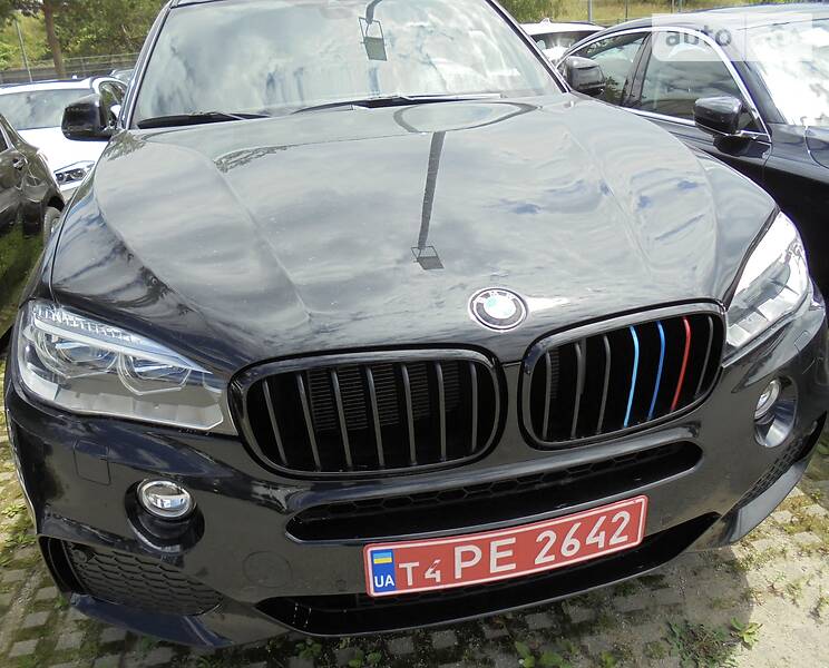 Позашляховик / Кросовер BMW X5 2018 в 