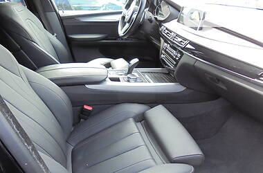 Позашляховик / Кросовер BMW X5 2018 в 