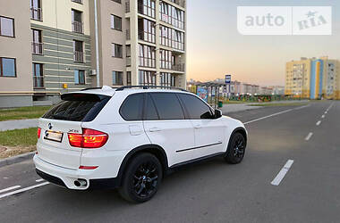 Внедорожник / Кроссовер BMW X5 2010 в Виннице