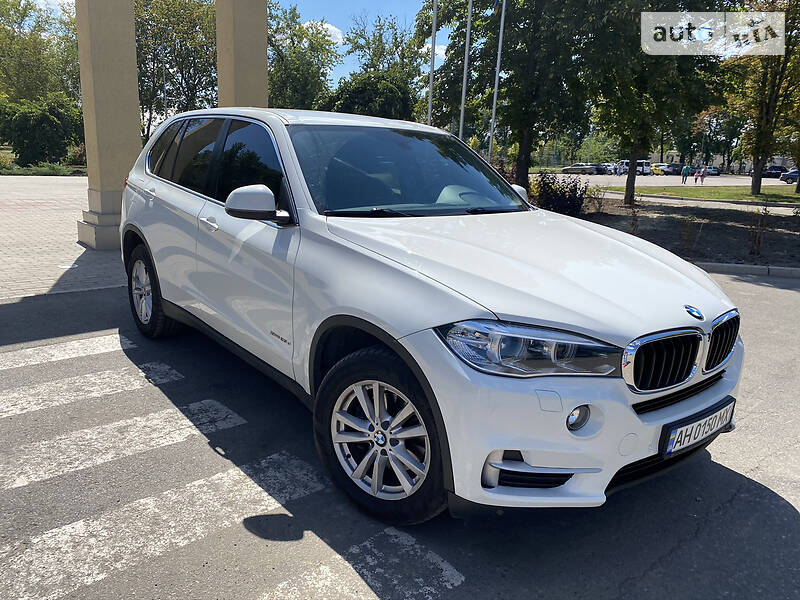 Внедорожник / Кроссовер BMW X5 2015 в Краматорске