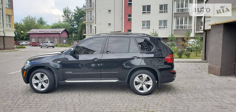 Позашляховик / Кросовер BMW X5 2011 в Івано-Франківську