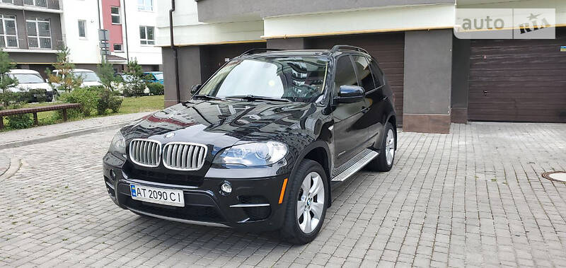 Позашляховик / Кросовер BMW X5 2011 в Івано-Франківську