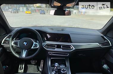 Позашляховик / Кросовер BMW X5 2019 в 
