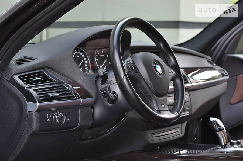 Позашляховик / Кросовер BMW X5 2012 в Рівному