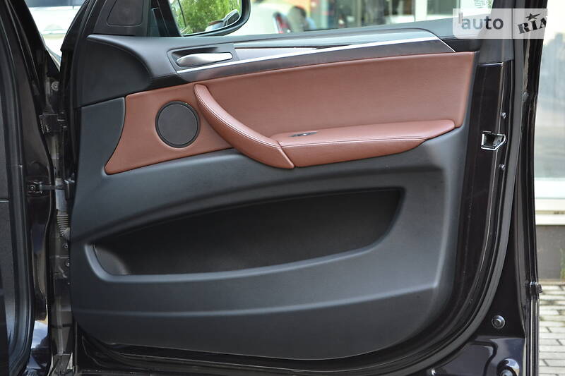 Позашляховик / Кросовер BMW X5 2012 в Рівному