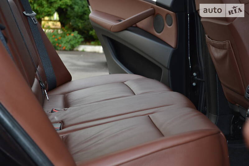 Позашляховик / Кросовер BMW X5 2012 в Рівному