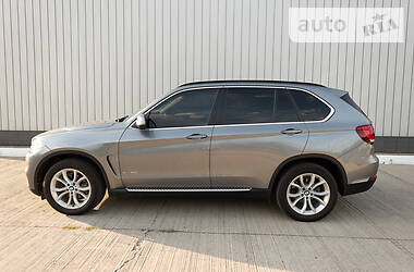 Внедорожник / Кроссовер BMW X5 2015 в Черновцах