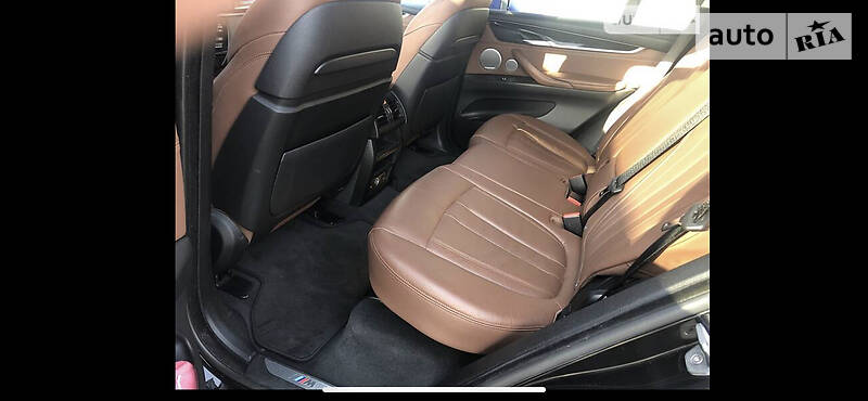 Позашляховик / Кросовер BMW X5 2016 в Луцьку