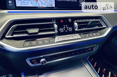 Позашляховик / Кросовер BMW X5 2019 в 