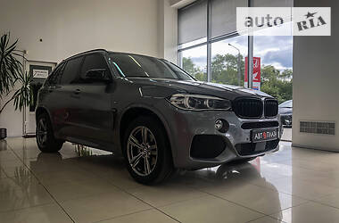 Позашляховик / Кросовер BMW X5 2016 в Чернівцях