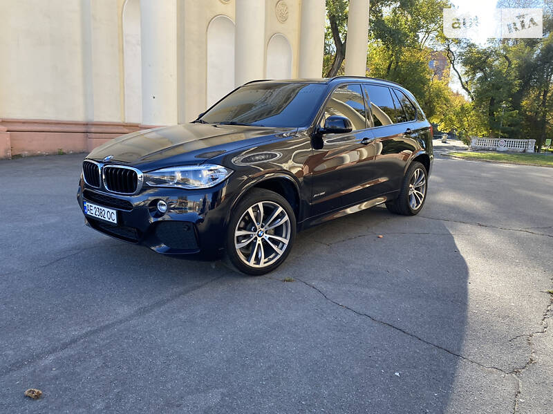 Внедорожник / Кроссовер BMW X5 2016 в Днепре