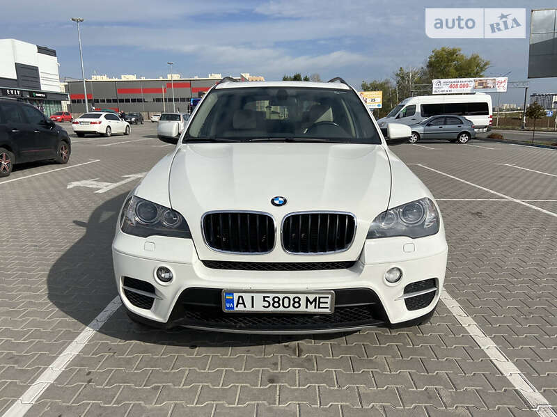 Позашляховик / Кросовер BMW X5 2010 в Києві