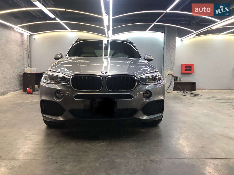 Позашляховик / Кросовер BMW X5 2014 в Києві