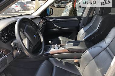 Позашляховик / Кросовер BMW X5 2013 в 