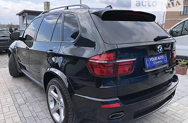 Позашляховик / Кросовер BMW X5 2013 в 