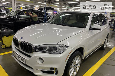 Позашляховик / Кросовер BMW X5 2014 в Чернівцях