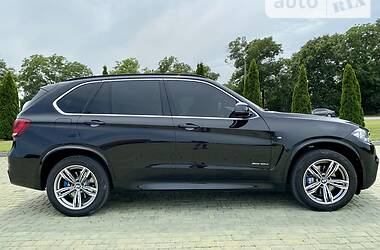 Внедорожник / Кроссовер BMW X5 2016 в 