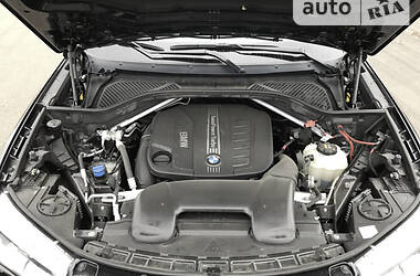 Внедорожник / Кроссовер BMW X5 2016 в 