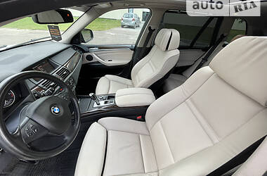 Внедорожник / Кроссовер BMW X5 2011 в Стрые