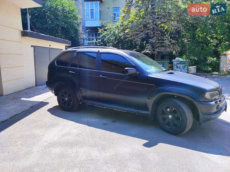 Внедорожник / Кроссовер BMW X5 2000 в Киеве