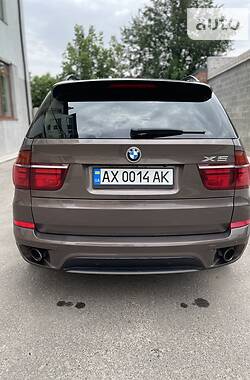 Позашляховик / Кросовер BMW X5 2013 в 