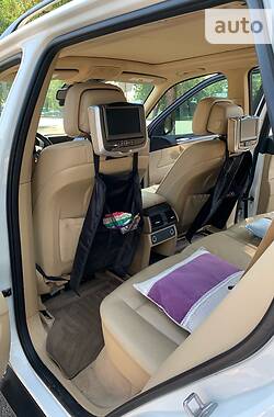 Позашляховик / Кросовер BMW X5 2011 в 