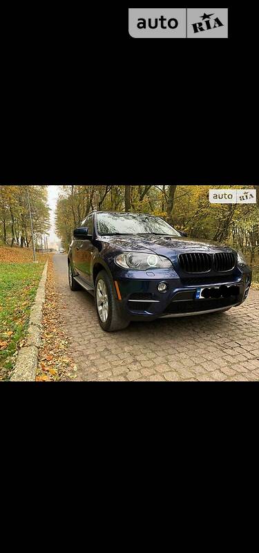 Внедорожник / Кроссовер BMW X5 2010 в Черновцах