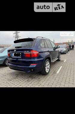 Внедорожник / Кроссовер BMW X5 2010 в Черновцах