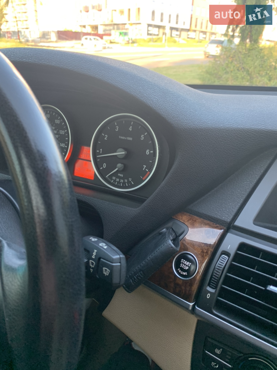 2012 BMW X5 - мініатюра 12
