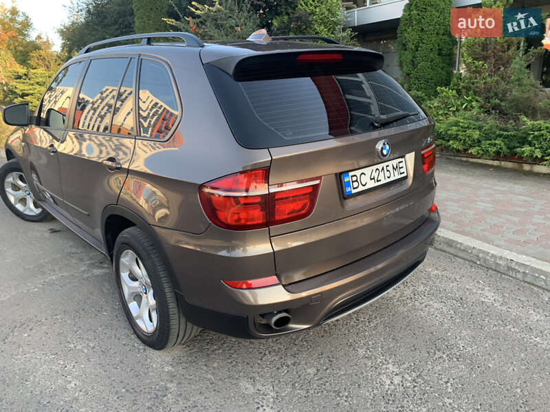 Позашляховик / Кросовер BMW X5 2012 в Львові