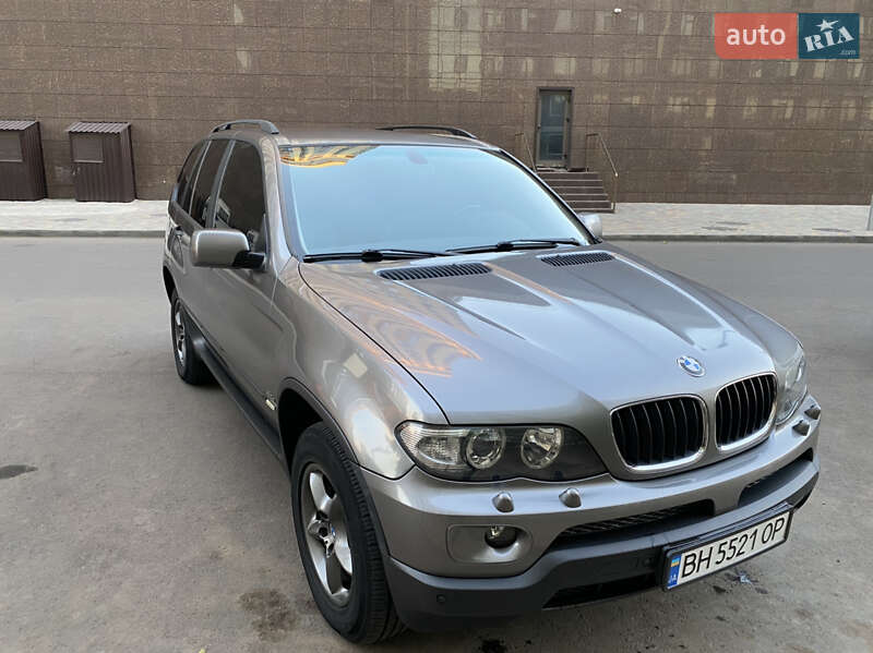 Внедорожник / Кроссовер BMW X5 2004 в Одессе