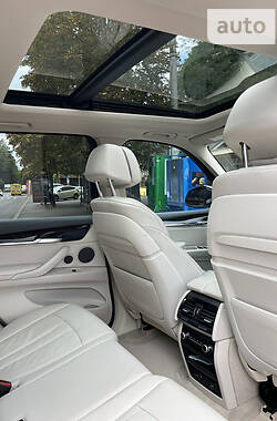 Внедорожник / Кроссовер BMW X5 2014 в 