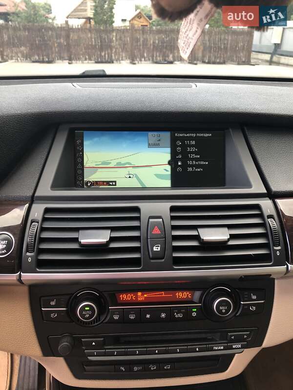 Внедорожник / Кроссовер BMW X5 2012 в Киеве