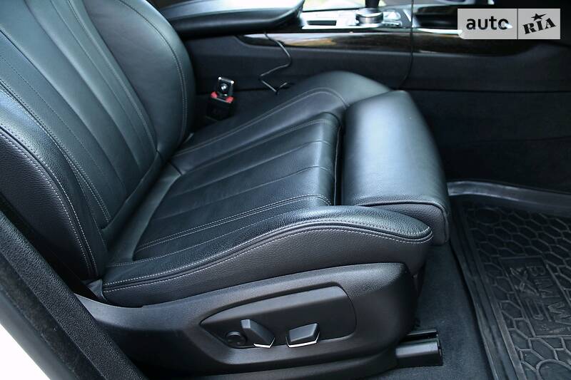 Внедорожник / Кроссовер BMW X5 2018 в Полтаве