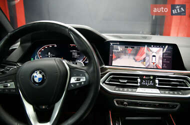 Внедорожник / Кроссовер BMW X5 2018 в 