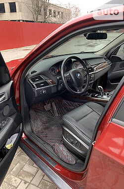 Внедорожник / Кроссовер BMW X5 2010 в Херсоне