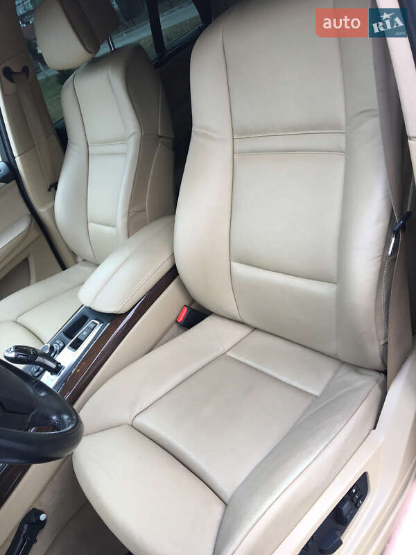 Внедорожник / Кроссовер BMW X5 2012 в Бродах