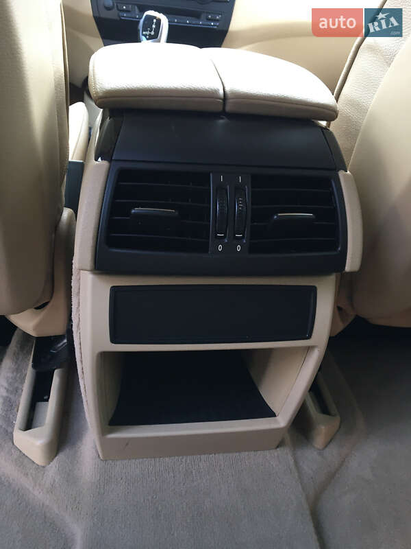 Внедорожник / Кроссовер BMW X5 2012 в Бродах