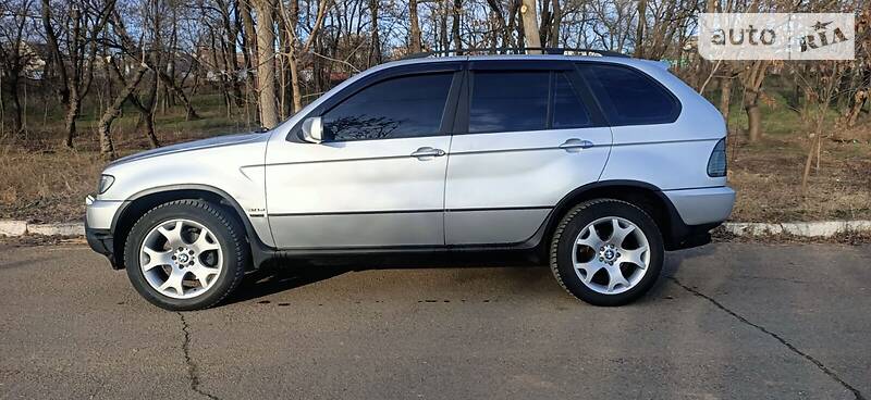 Внедорожник / Кроссовер BMW X5 2001 в Николаеве