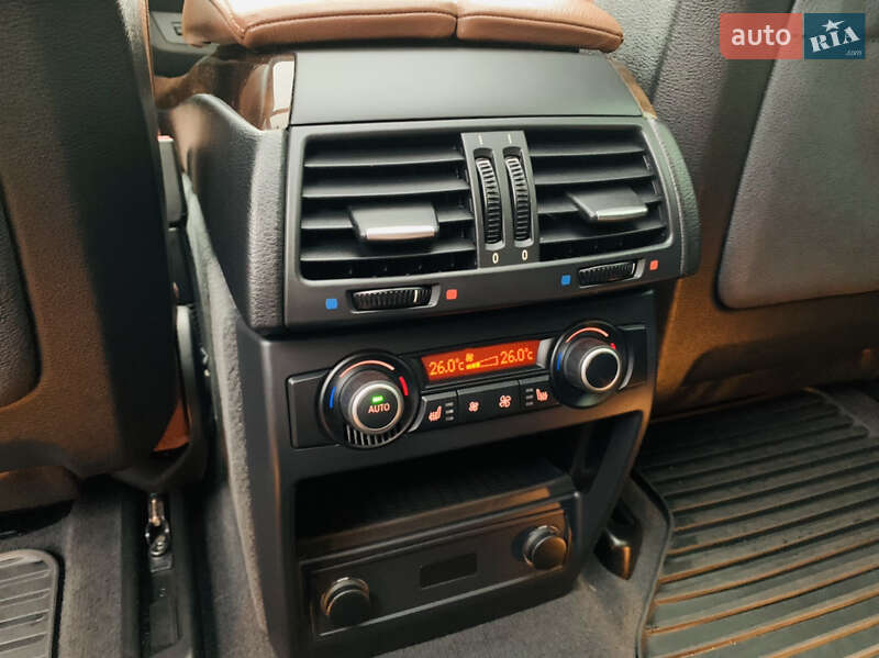 Позашляховик / Кросовер BMW X5 2013 в Львові