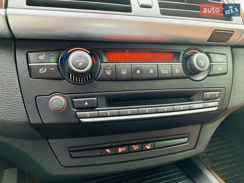 Позашляховик / Кросовер BMW X5 2013 в Львові